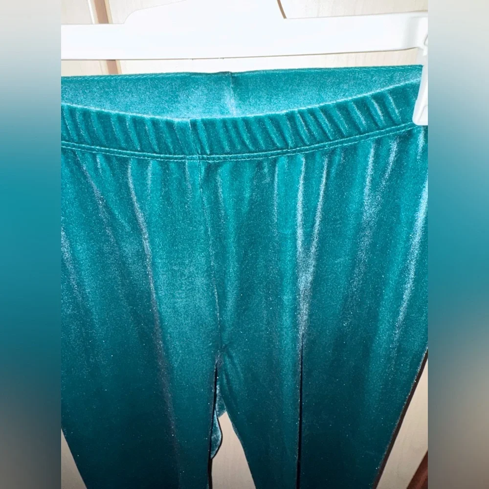 Cat & Jack Girls Green Velvet Leggings Size L 10/12 Holiday Pants